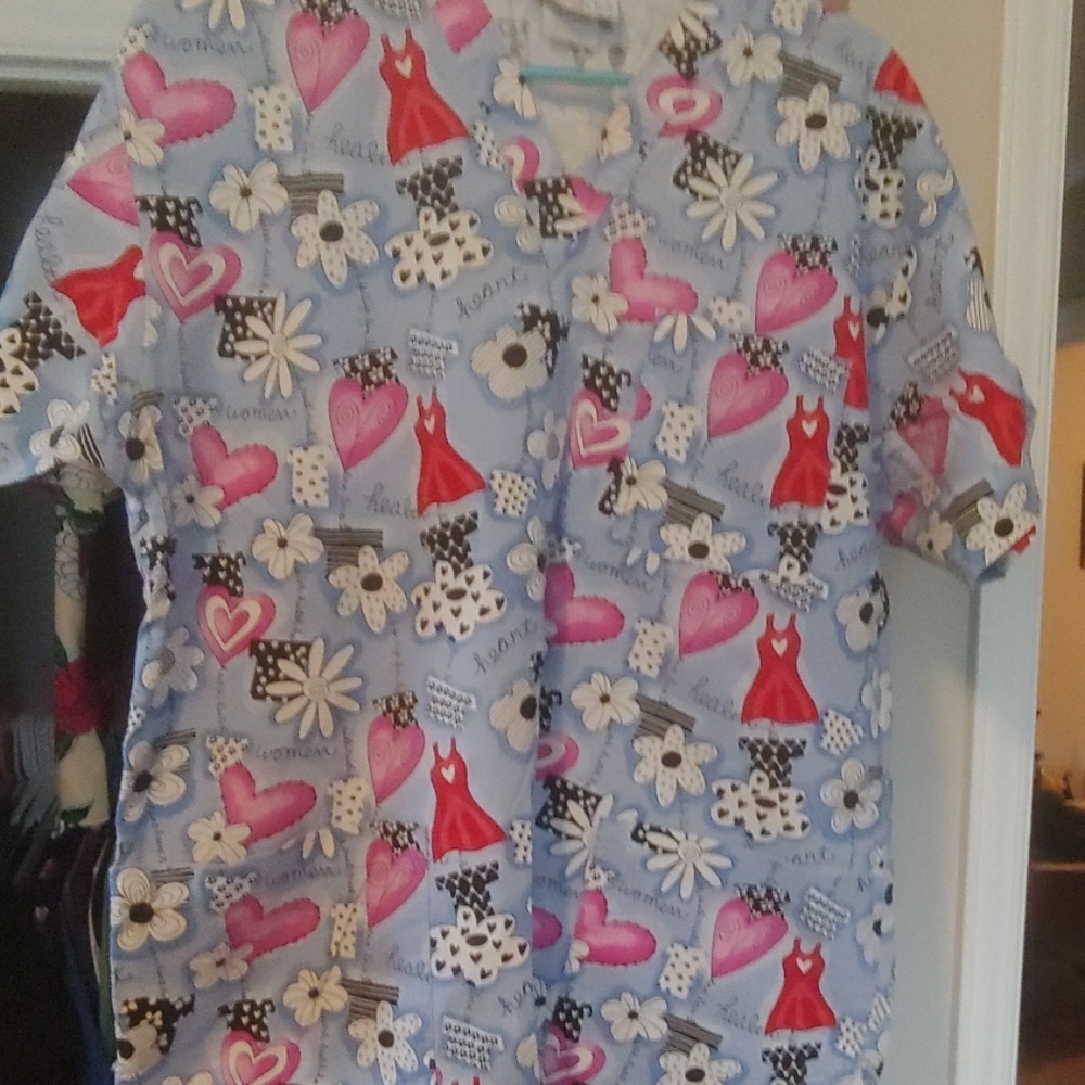 Scrub top